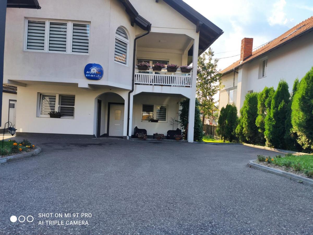 Apartments Airport Inn Dubrave Gornje Exteriör bild